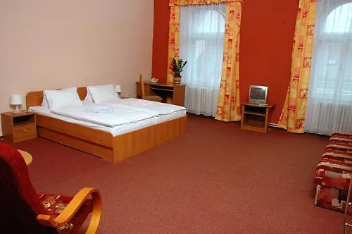 Hotel City Bell Prague 3*,